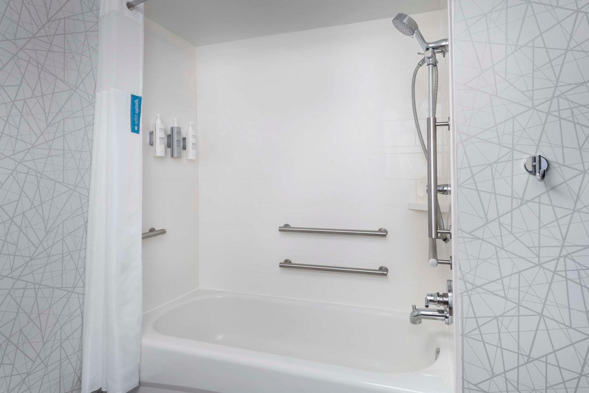 Hampton Inn & Suites At Lake Mary Colonial Townpark Exteriör bild